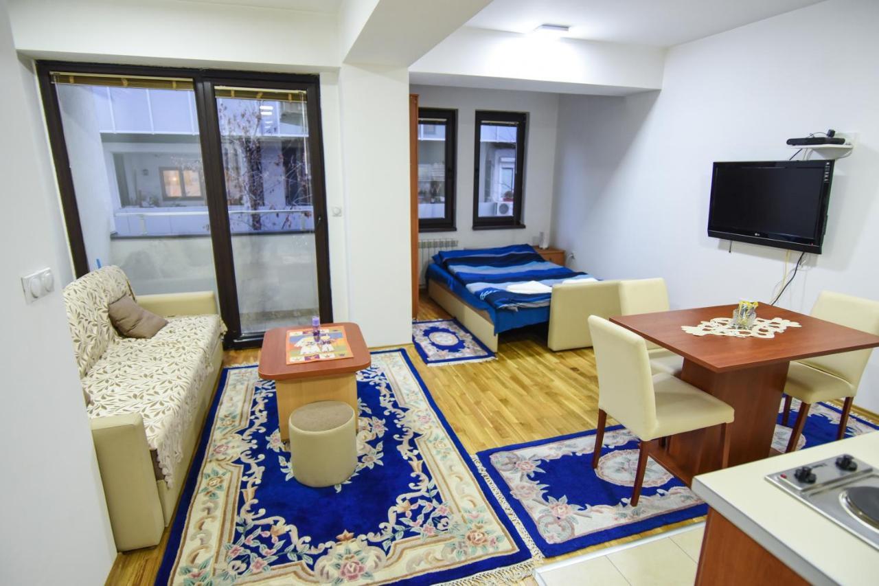 Stevi Apartment Skopje Buitenkant foto