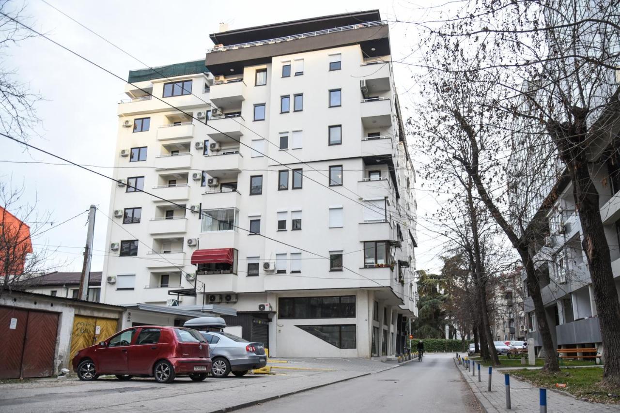 Stevi Apartment Skopje Buitenkant foto